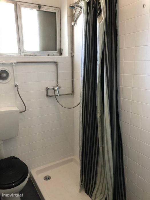 Quarto - localizado em Bonfim Porto