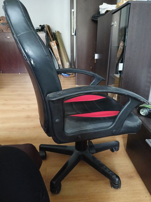 Fotel biurowyw wzrost do 175 cm