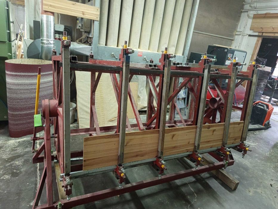 Prasa obrotowa do produkcji płyt klejonych, klejonka
