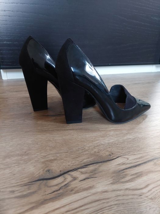 Buty na obcasie rozmiar 38