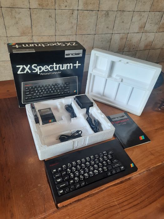 Computador Sinclair ZX Spectrum 48 + Plus - NOVO