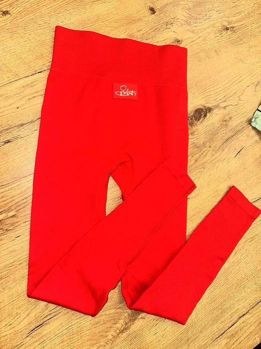 PrettyLittleThing leginsy czerwone nowe XS