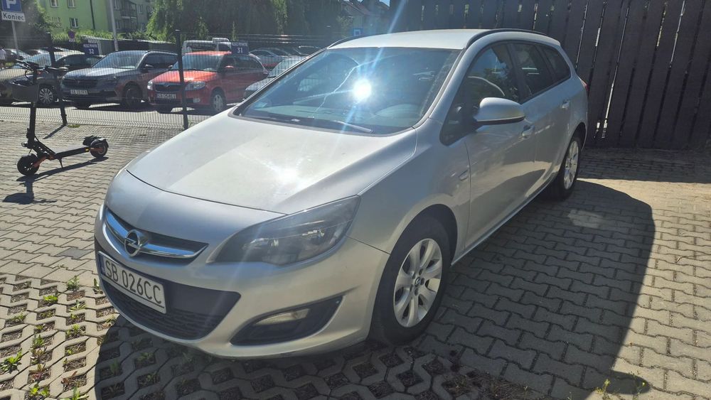 Opel Astra Opel Astra IV Sports Tourer 1.4 LPG | 2015 | PL salon