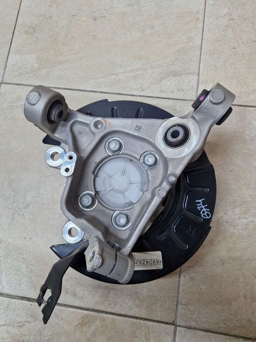 Цапфа задняя правая кулак Nissan Rogue 2021 2022 2023 2024