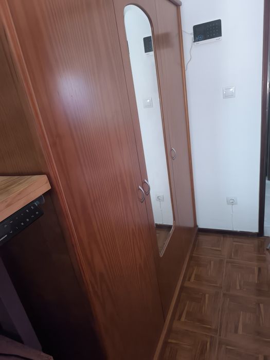 Roupeiro três portas