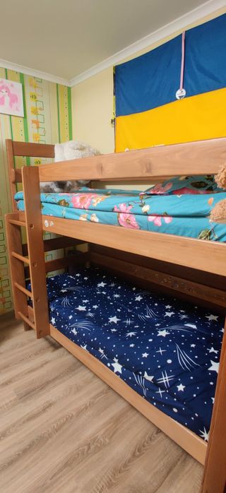 Двухярусная кровать