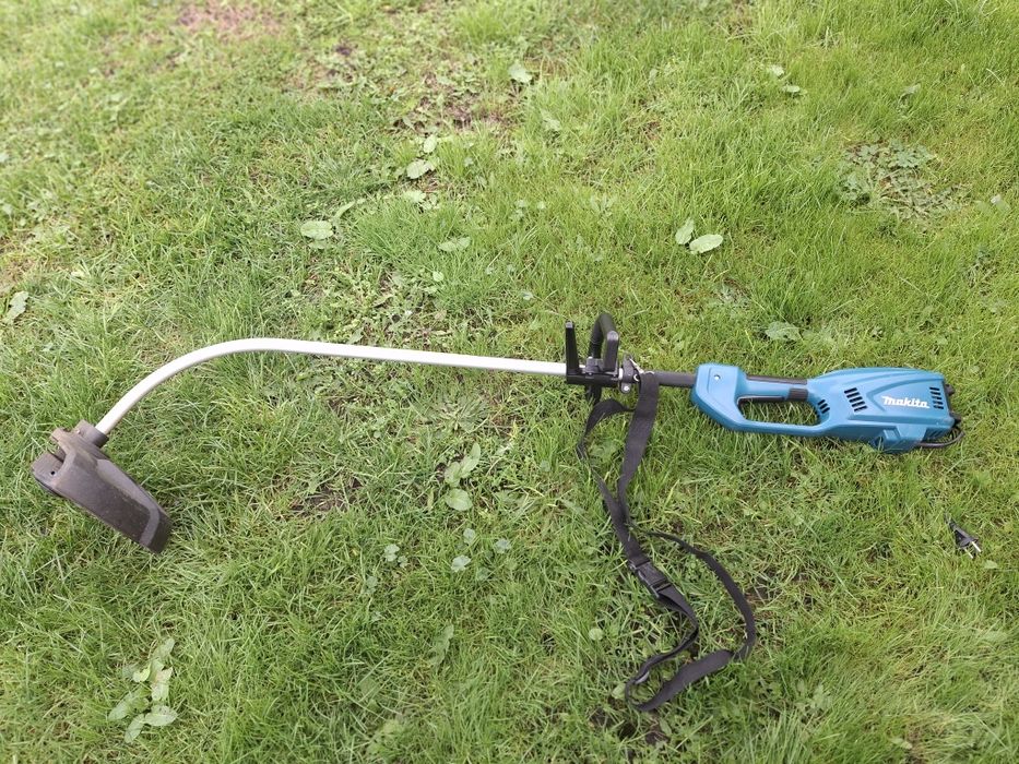 MAKITA podkaszarka elektryczna 700wat