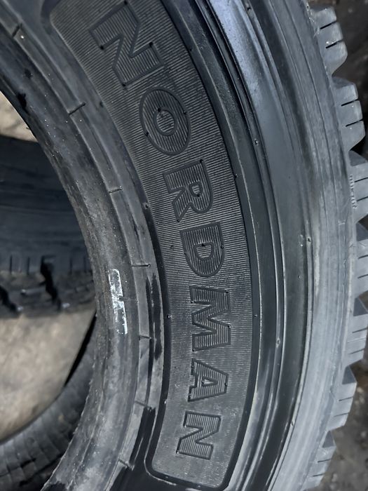 Шини майже нові 265/70 R19.5