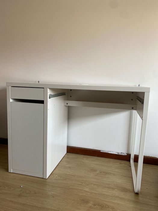 Desk64584323242497121