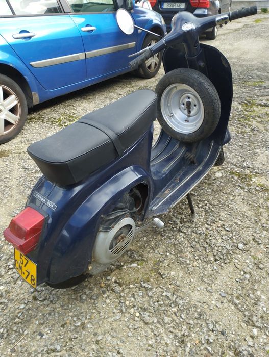 Piaggio Vespa 50s