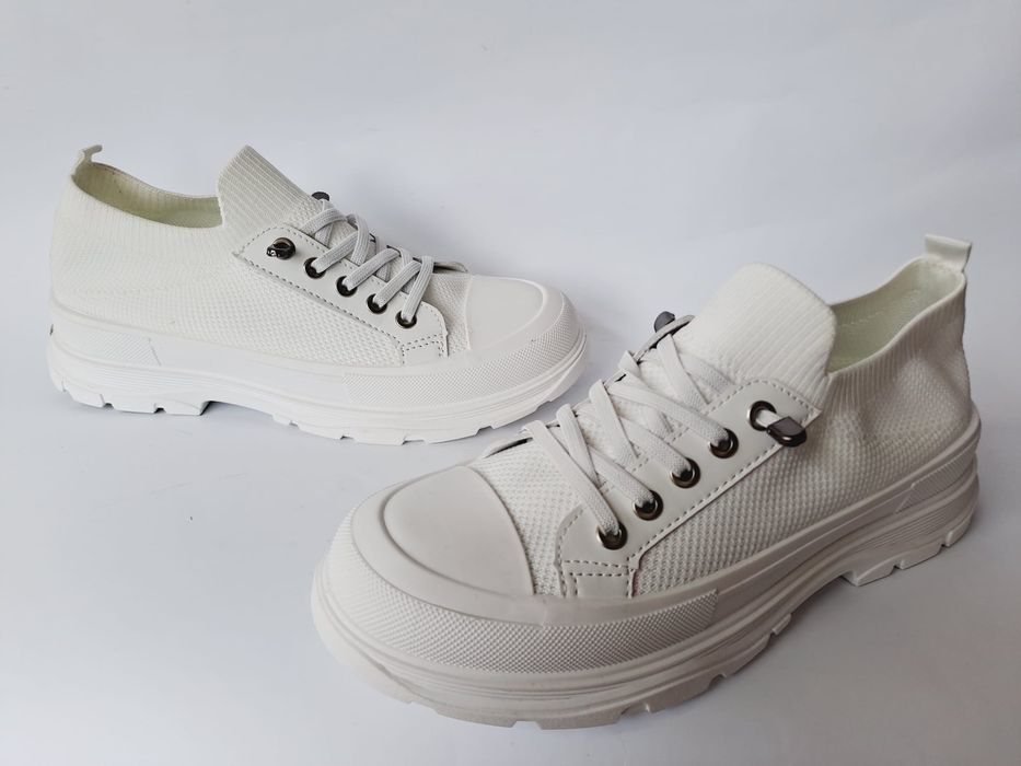 Trampki damskie, slip-on, obuwie sportowe, białe - rozmiar 39
