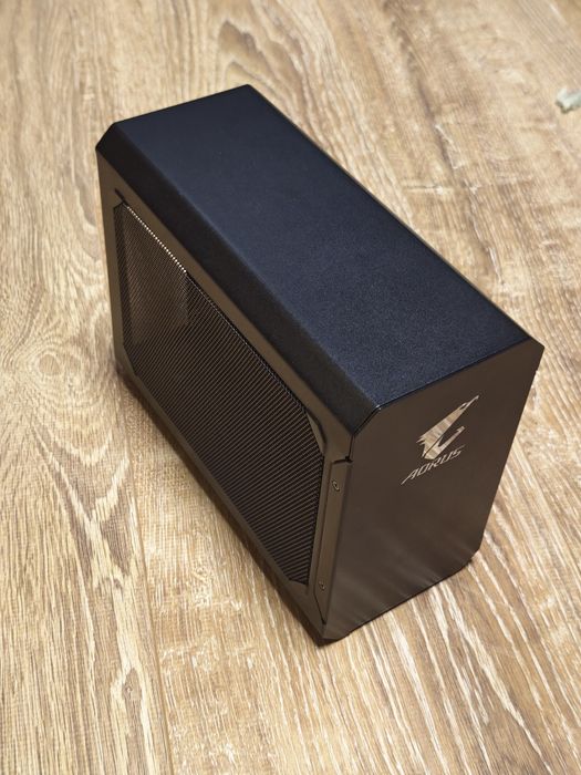 Obudowa eGPU Gigabyte Aorus Gaming Box Thunderbolt 3 + Zasilacz 450W