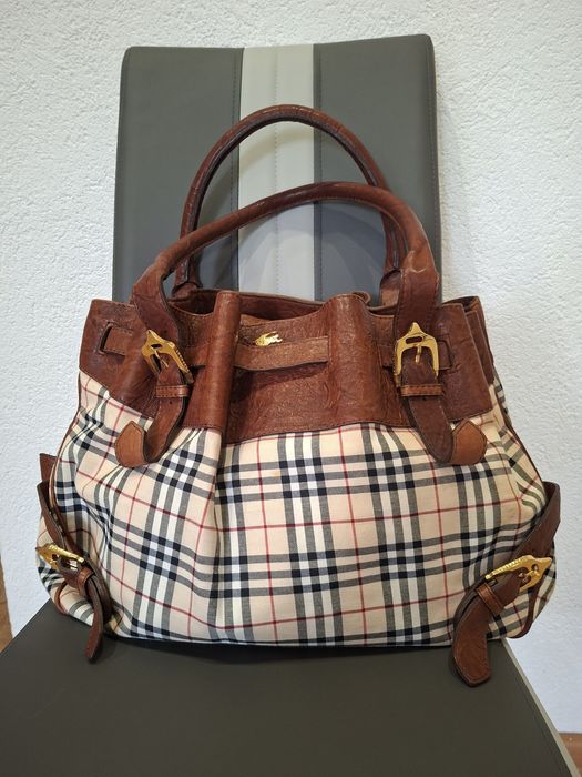 Burberry torebka logowana