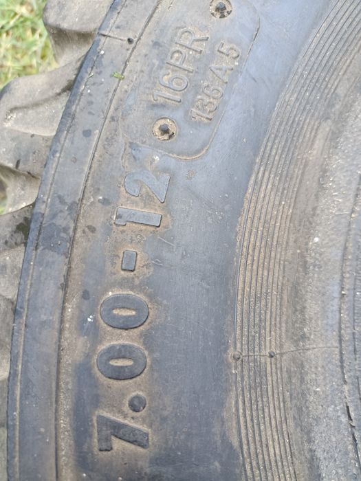 Opony przemysłowe  7.00-12