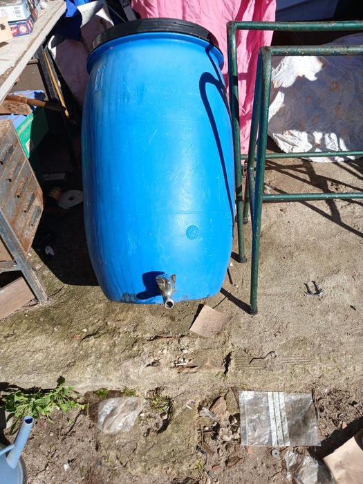 vendo escadotes antigos em ferro