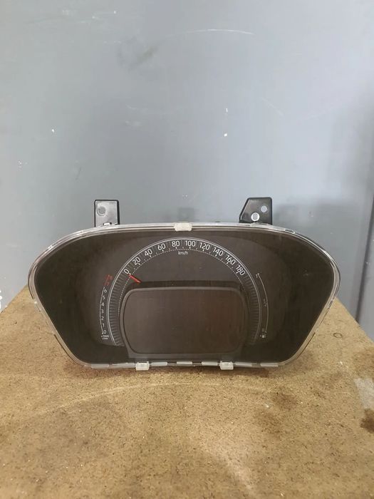 QUADRANTE TOYOTA AYGO X 22- / 838000H820