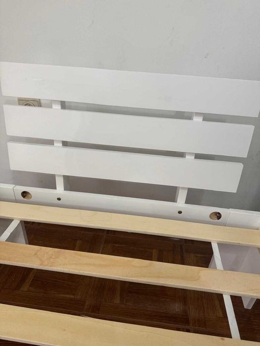 Cama solteiro e colchão