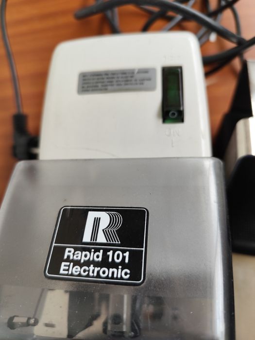 Agrafador eléctrico RAPID 101. Eletrónic