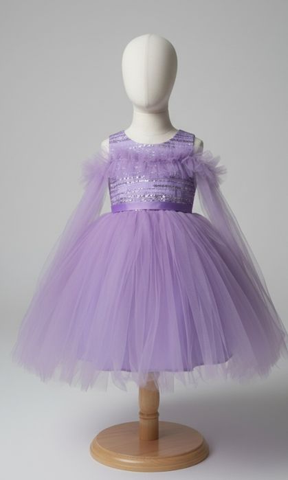 Сукні для дівчаток . На свята