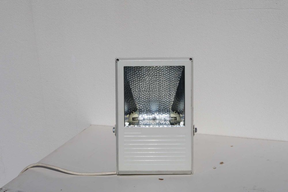 Conjunto de 10 projectores elétricos / Holofotes