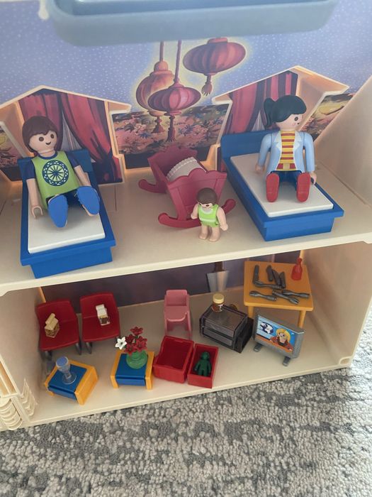 Ляльковий будинок Playmobil з коробкою