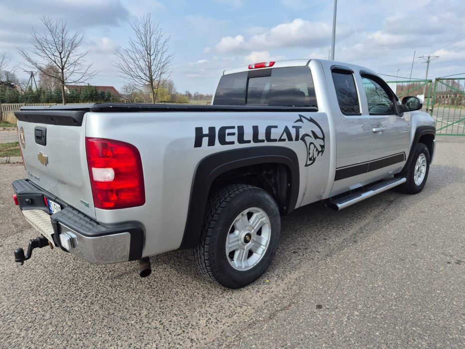 Chevrolet Silverado Pickup 4x4