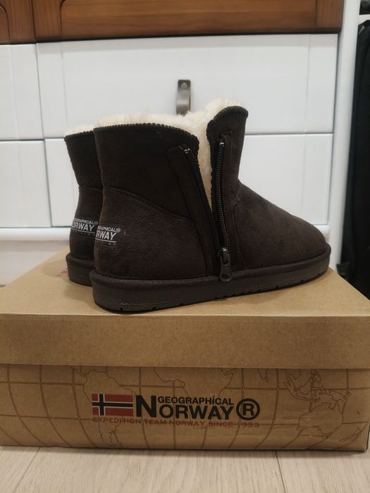 Botim de pêlo marca Norway novos