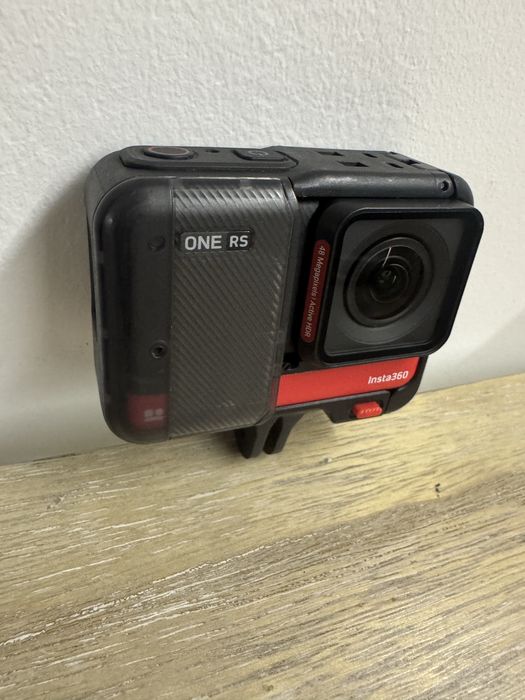 Camara insta one rs lente 4K boost