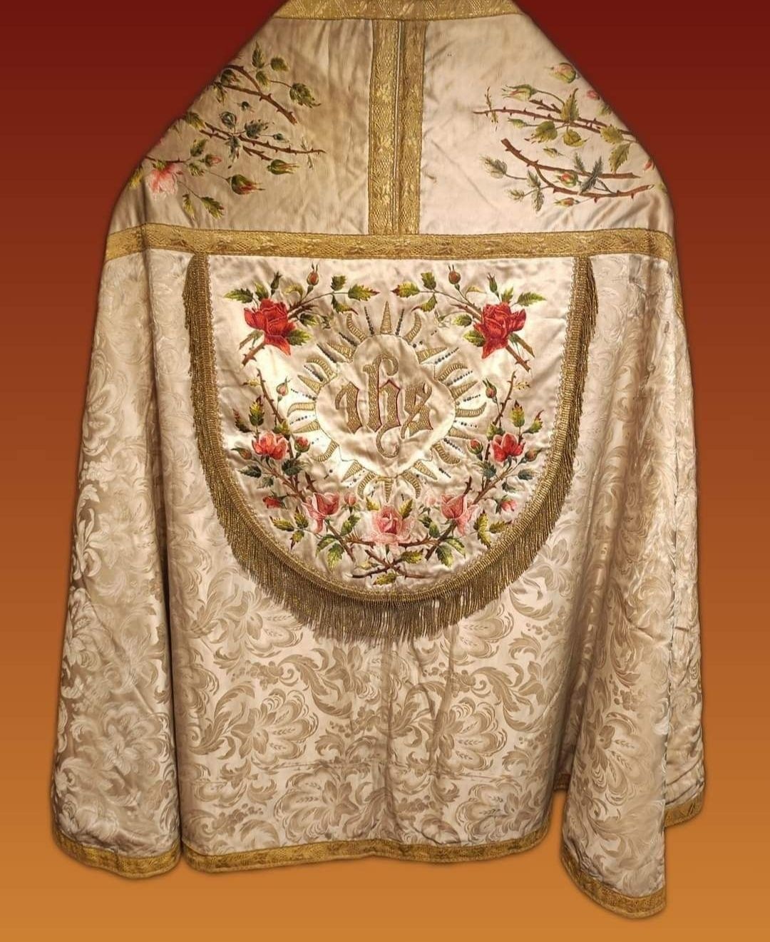Wierzchnia Szata Używana Przez Księdza Do Mszy świętej Kapa rzymska dla Kapłana szata liturgiczna do Mszy Świętej ornat