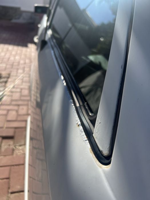 Mercedes 250 TD (S124)