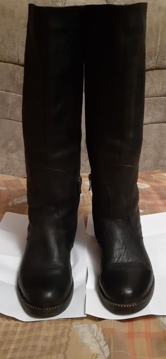 Продам женские сапоги