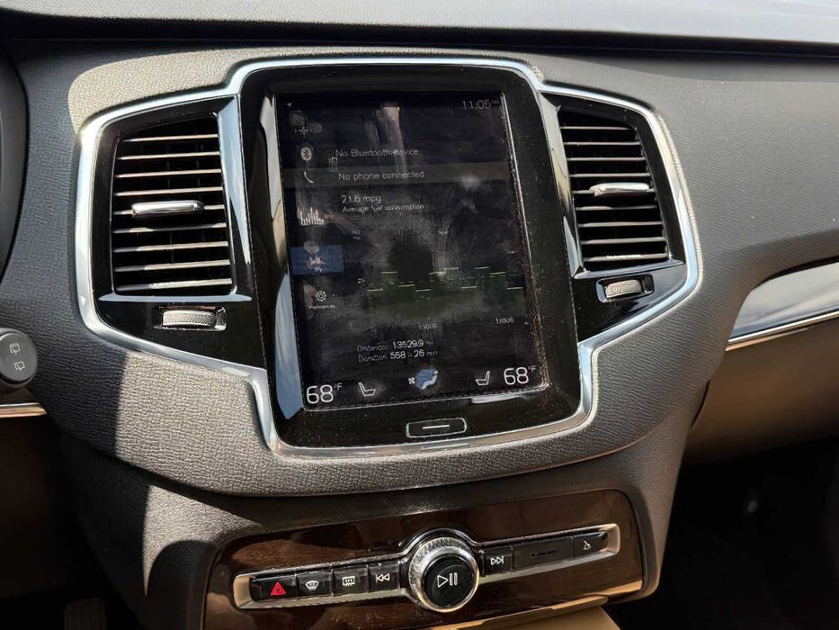 Volvo XC90      2015