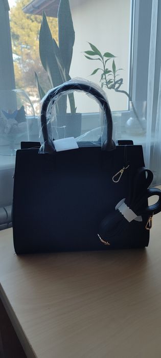 Nowa torebka ok 31x26x14 plus rączki