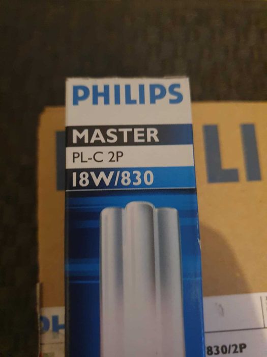 Nowa swietlowka kompakt MASTER PL-C 26W/830/4P 10 szt 200 zl