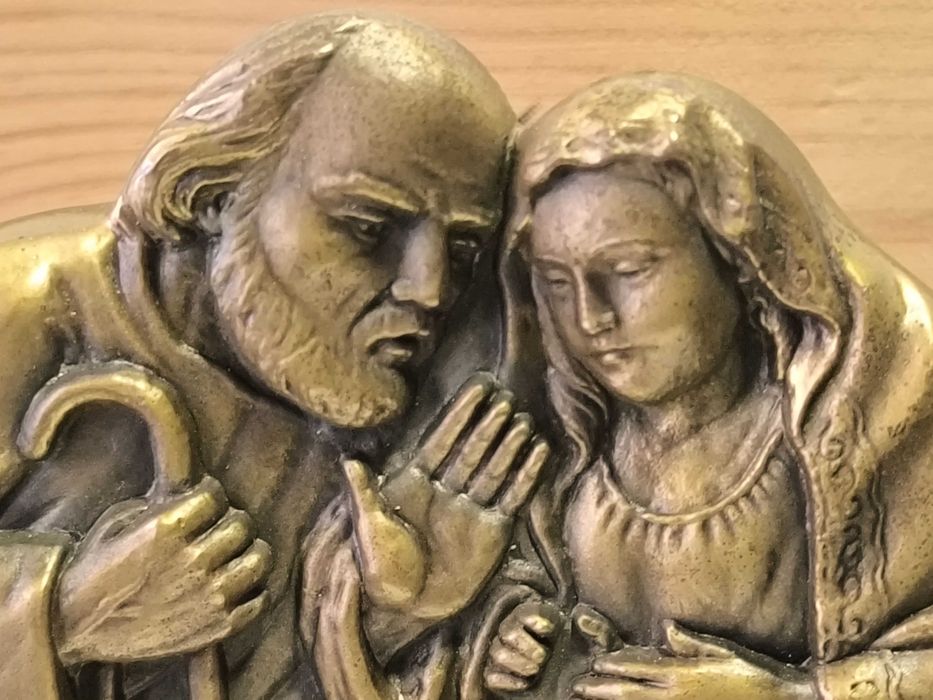 Escultura Natividade, em bronze, do escultor Jorge Coelho