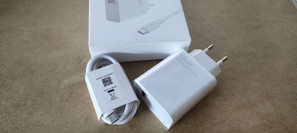 Mała,.szybka, ciężka ładowarka do telefonów Xiaomi, kabel 1m.