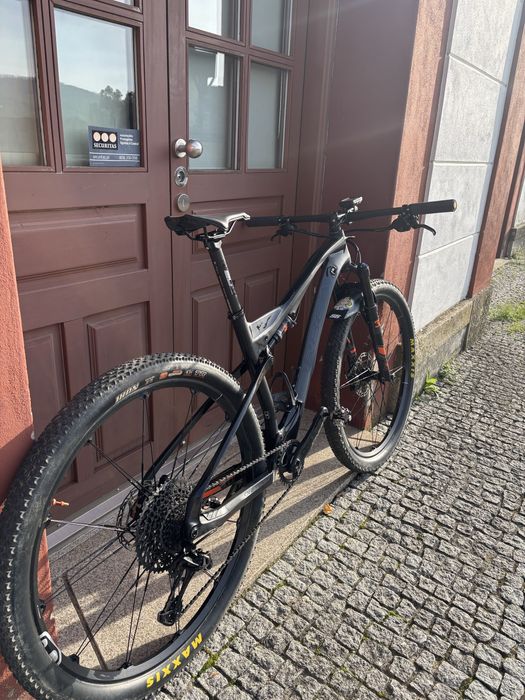 Bicicleta BTT 29” Orbea Oiz m50 Full Carbono