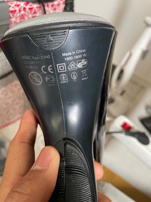 Máquina de secar cabelo Braun em perfeito estado