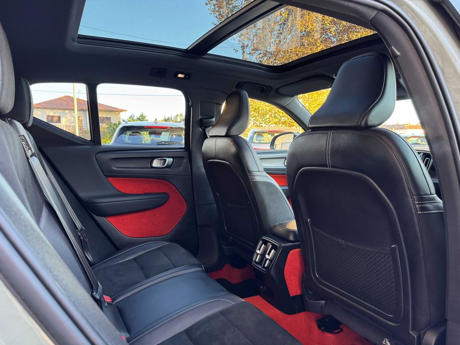 Volvo XC 40 P8 AWD Recharge RDesign