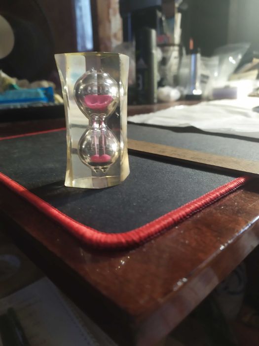 Песочные часы в оргстекле