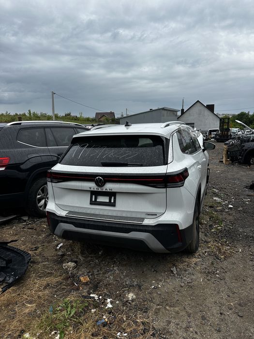 Розборка тігуан 3 кришка багажника разборка tiguan 2025 задня ляда запчастини дверка багажника