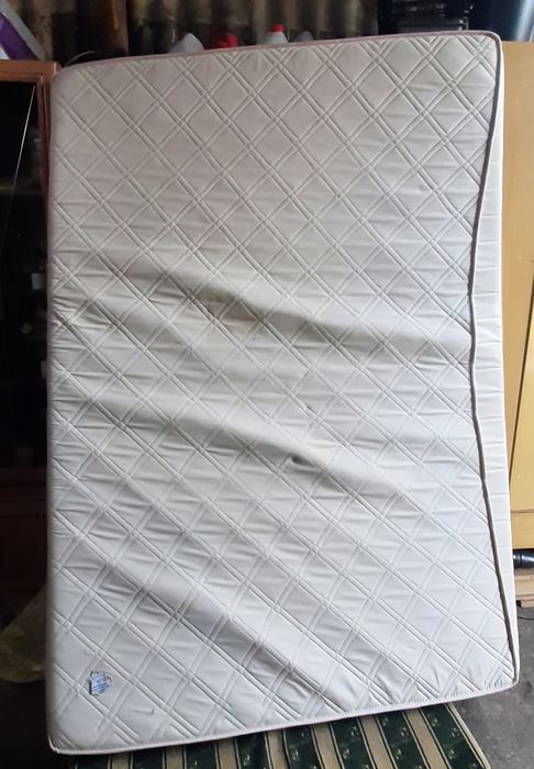 Sprzedam Materac 140x200