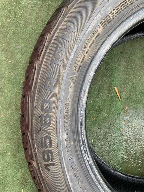 Opona Uniroyal RainExpert  195/60/15 88H 7,5mm
