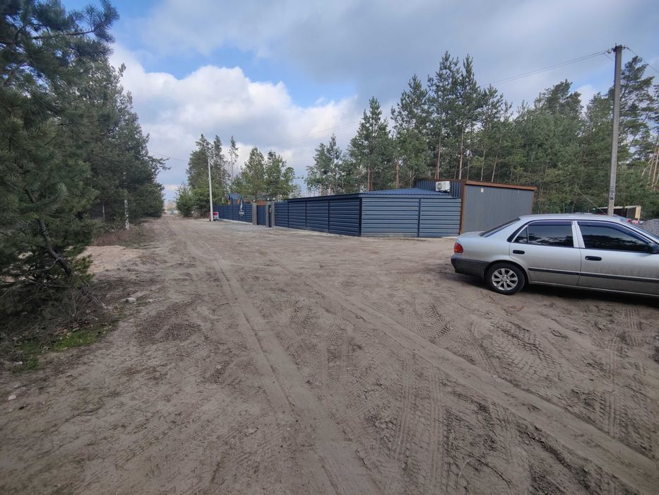 Продаж земельної ділянки з будинком під реконструкцію в с. Свидівок