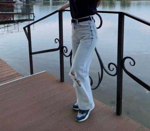 Джинсы летние Bershka