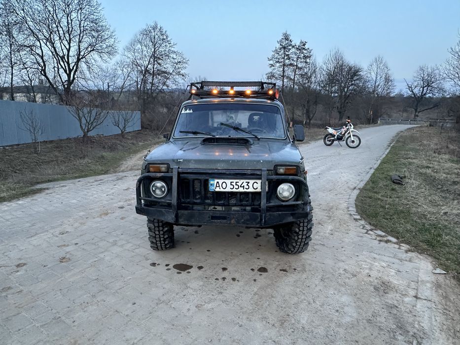 Нива ваз 2121 в хорошому стані обмін