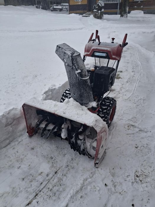 Odsniezarka do śniegu 13 koni bardzo mocna .