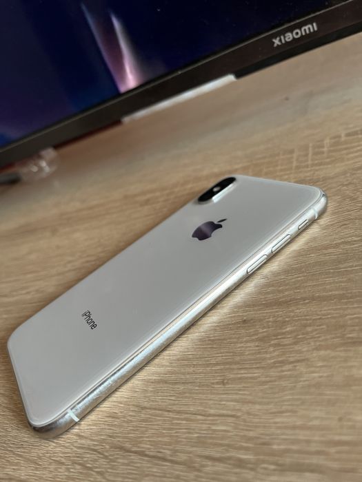 Продам айфон 10 Х с розбитим екраном