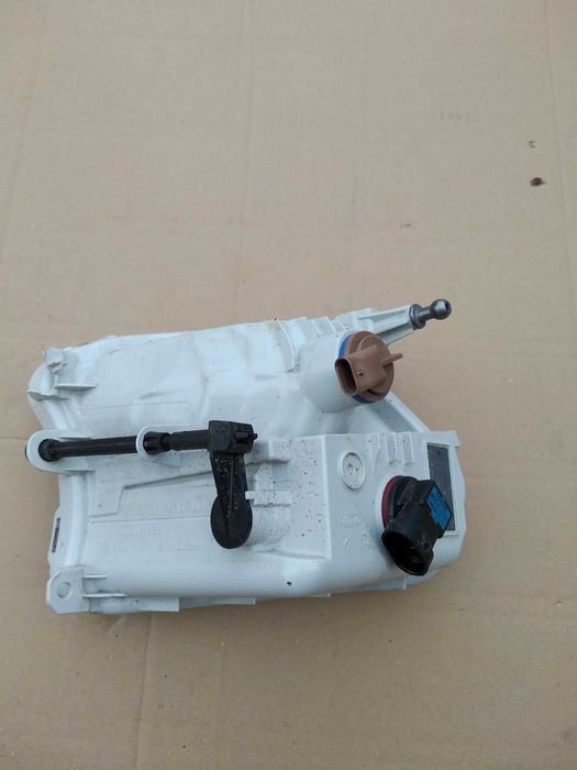 Halogen Prawy FORD KUGA MK 2