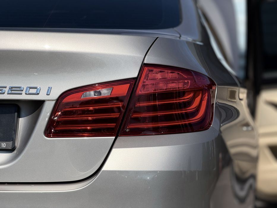BMW 5 Series 2015 F10 520i Рестайлинг Європа